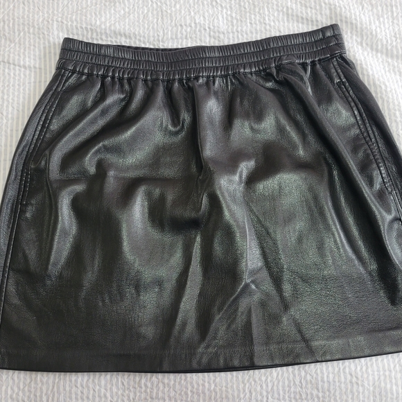 Aritzia Babaton Black Mini A-Line Skirt Night Out - Picture 1 of 5
